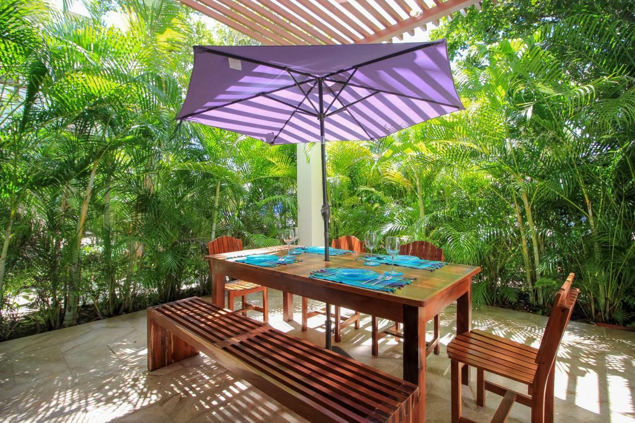 أكومال Apartments In Gated Residential Within Bahia Principe Grounds المظهر الخارجي الصورة