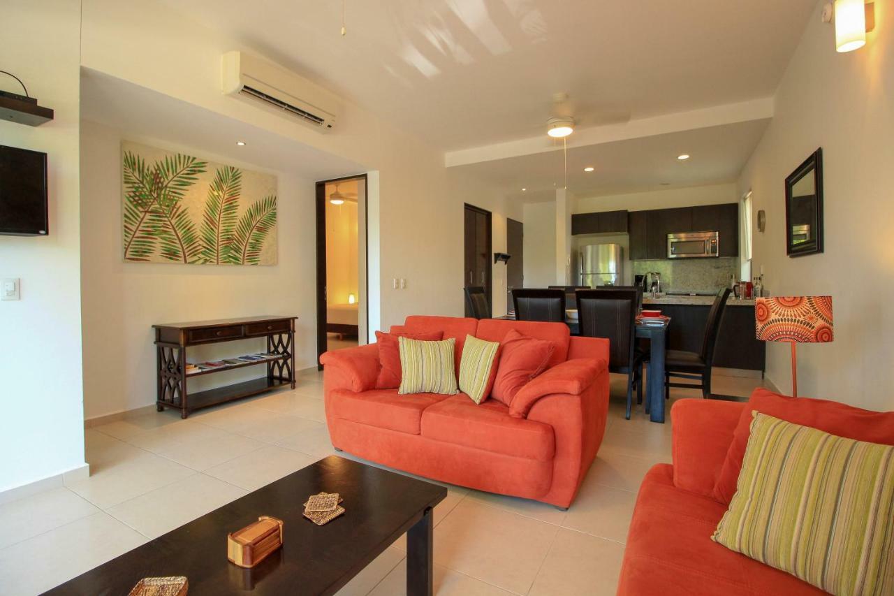 أكومال Apartments In Gated Residential Within Bahia Principe Grounds المظهر الخارجي الصورة