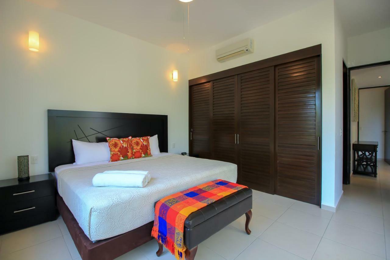 أكومال Apartments In Gated Residential Within Bahia Principe Grounds المظهر الخارجي الصورة