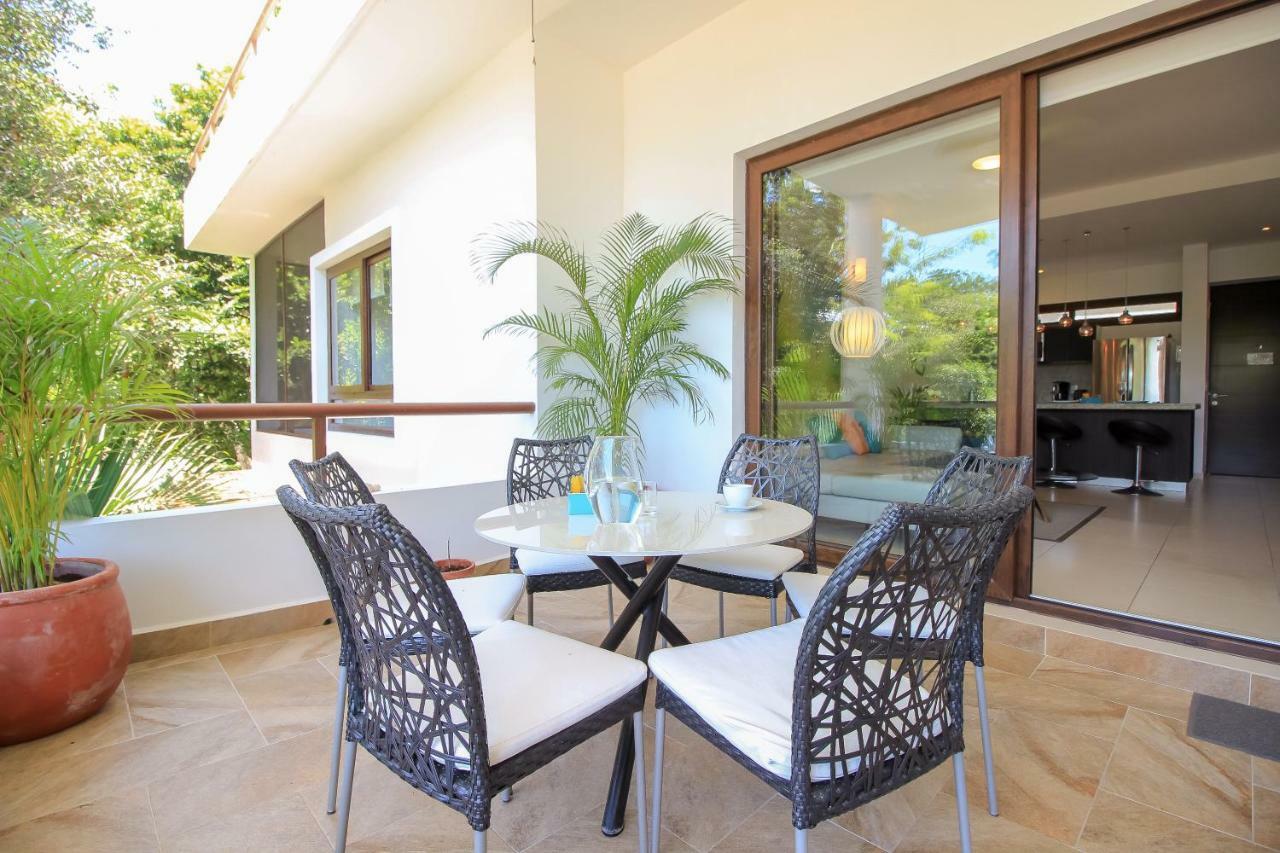 أكومال Apartments In Gated Residential Within Bahia Principe Grounds المظهر الخارجي الصورة